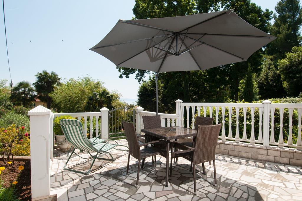 Apartments Villa Salona Опатія Номер фото