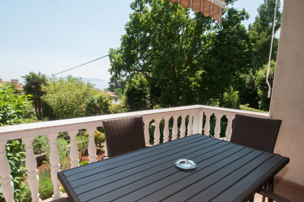 Apartments Villa Salona Опатія Номер фото