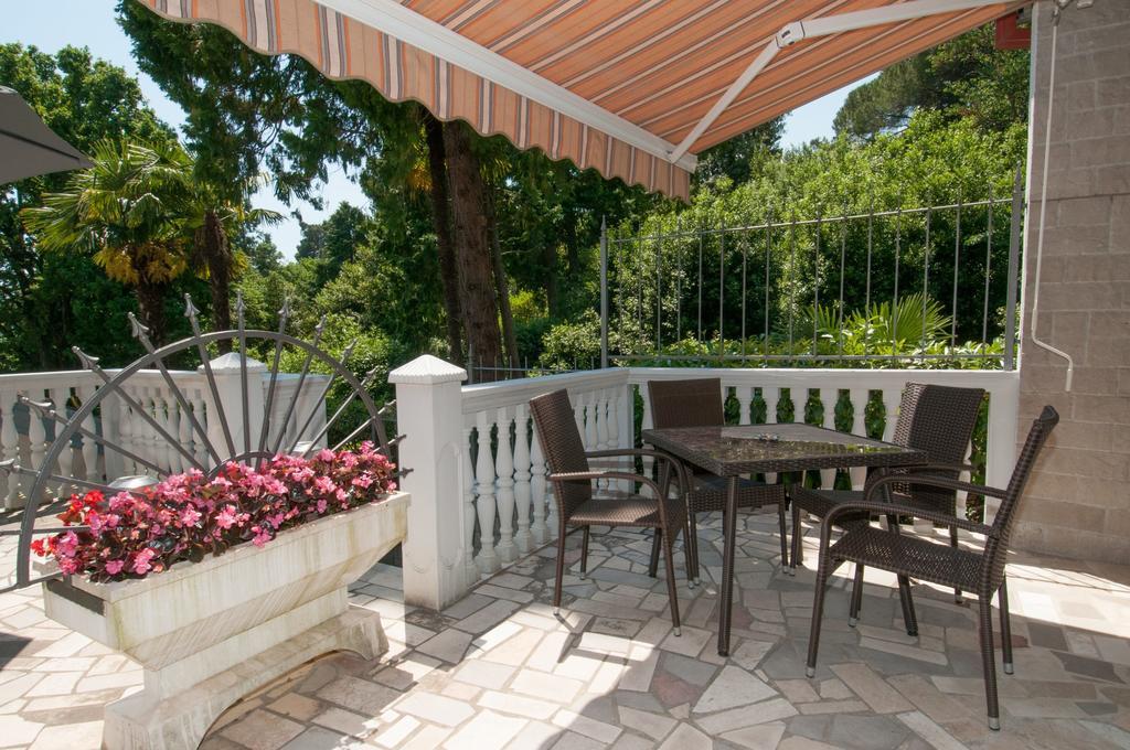Apartments Villa Salona Опатія Номер фото